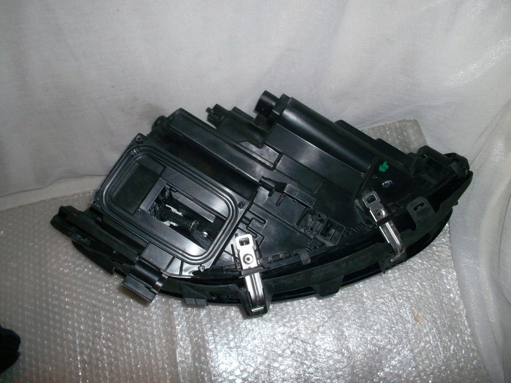 Frontscheinwerfer Mercedes-Benz W246 A2469066201 A2469066101 Rechts oder Links SCH6274739420be