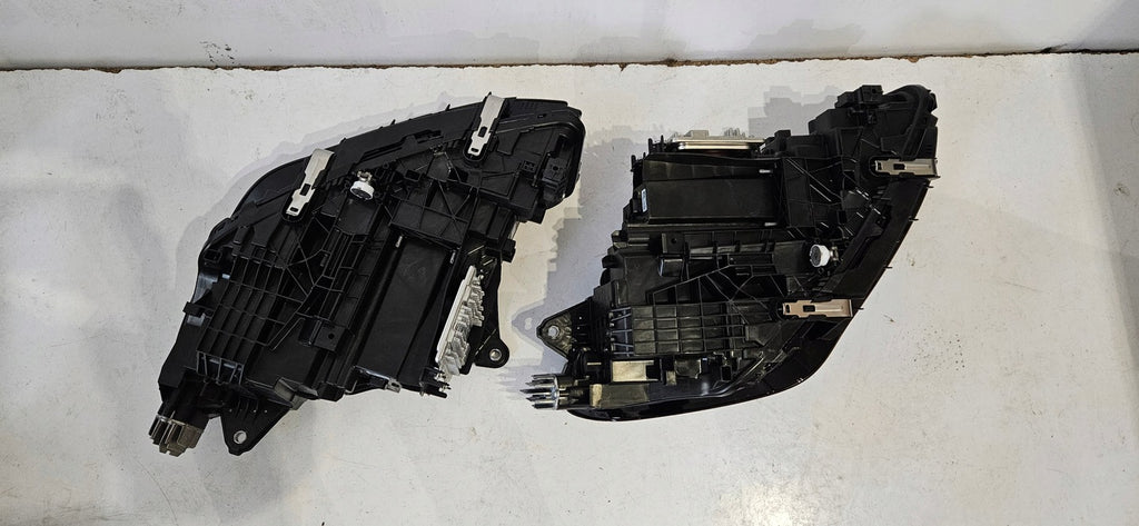 Frontscheinwerfer BMW 2 Active Tourer U06 5A42252 Ein Satz Headlight SCH6641109182ym