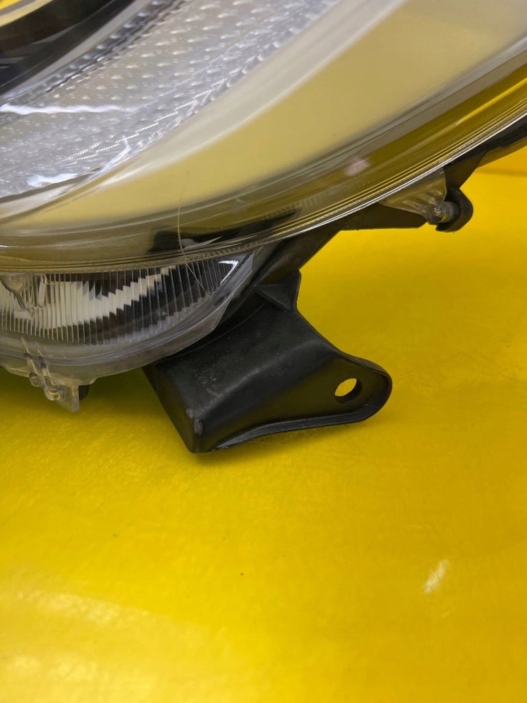 Frontscheinwerfer Toyota 4 Yaris EUK0-8 LED Links Scheinwerfer Headlight SCH3150509465ew