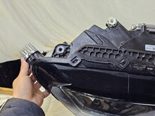 Laden Sie das Bild in den Galerie-Viewer, Frontscheinwerfer Skoda Superb III 3V1941016D 992941571AA LED Rechts Headlight