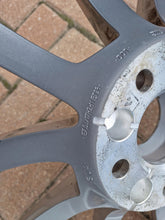 Load image into Gallery viewer, 1x Alufelge 17 Zoll 7.5" 5x112 36ET Glanz Silber 4K0601025 Audi A6 C8 Rim Wheel FEL5843619200zx