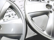 Laden Sie das Bild in den Galerie-Viewer, 4x Alufelge 15 Zoll 5.5&quot; 5x112 46ET Glanz Silber 6855101 Mini Rim Wheel