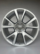 Load image into Gallery viewer, 1x Alufelge 19 Zoll 8.0&quot; 5x112 26ET Glanz Silber 4G8071499 Audi A7 Rim Wheel