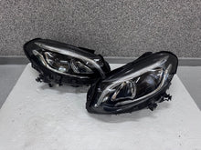 Laden Sie das Bild in den Galerie-Viewer, Frontscheinwerfer Mercedes-Benz W246 A2469065301 A2469066201 Ein Satz Headlight SCH4813639433ud
