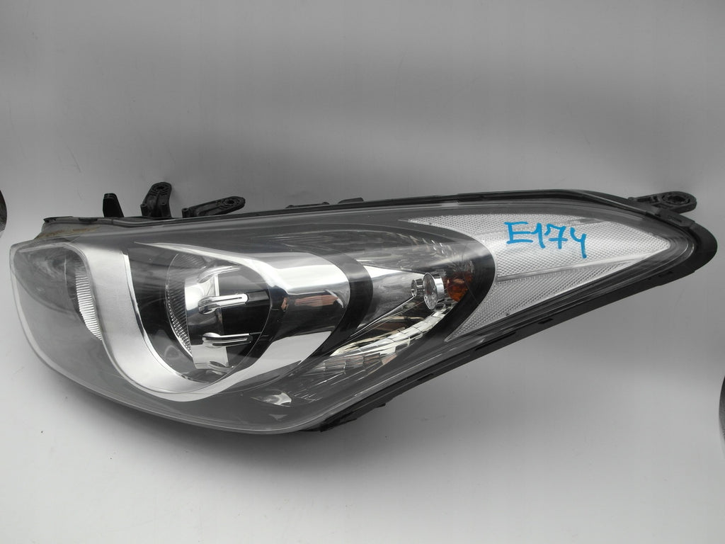 Frontscheinwerfer Hyundai I30 92101A6000 Ein Stück (Rechts oder Links) Headlight SCH6024607208ey