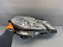 Load image into Gallery viewer, Frontscheinwerfer Mercedes-Benz W212 A2128202059 Xenon Rechts Headlight SCH3372537680qz