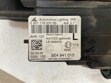 Laden Sie das Bild in den Galerie-Viewer, Frontscheinwerfer Skoda Octavia I 5E4941015 LED Links Scheinwerfer Headlight SCH1014306910tc