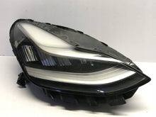 Laden Sie das Bild in den Galerie-Viewer, Frontscheinwerfer Tesla Model 3 107737650B Rechts Scheinwerfer Headlight