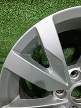 Laden Sie das Bild in den Galerie-Viewer, 1x Alufelge 16 Zoll 6.5&quot; 5x112 3G0601025A Audi B8 Passat Rim Wheel