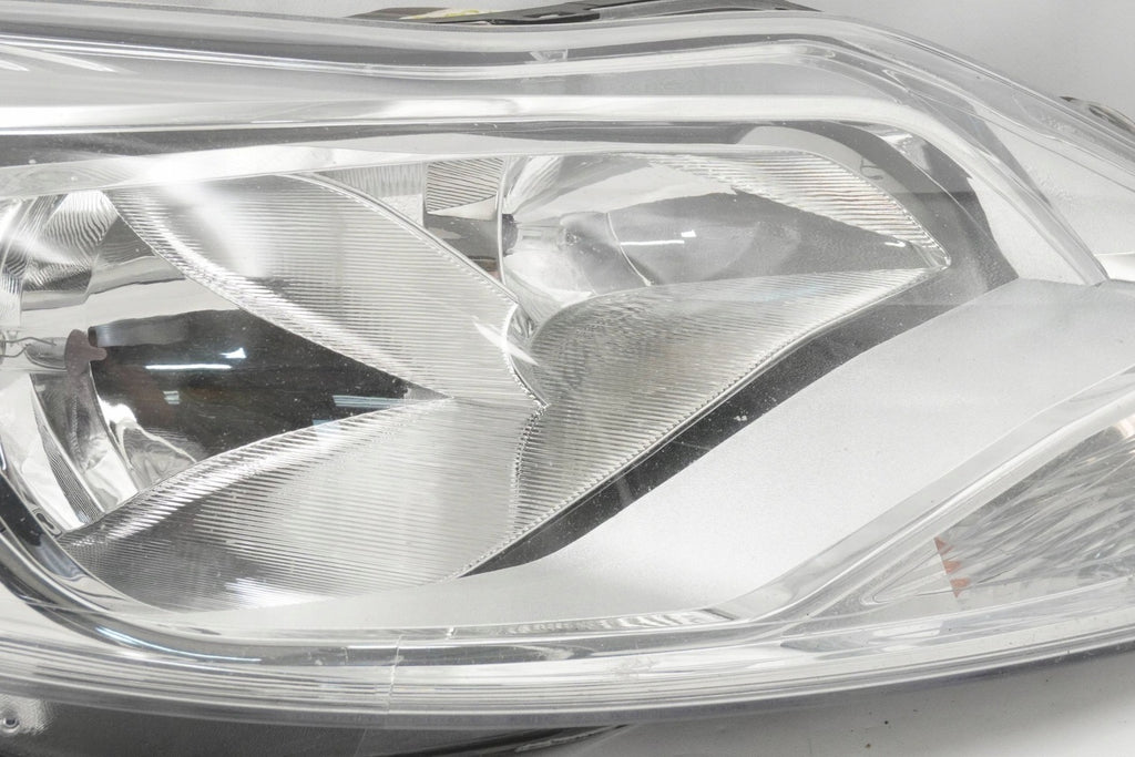 Frontscheinwerfer Ford Focus Rechts Scheinwerfer Headlight SCH6634567019gt