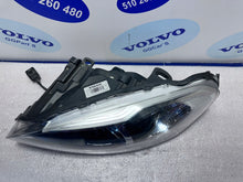 Laden Sie das Bild in den Galerie-Viewer, Frontscheinwerfer Volvo Xc60 31420249 Xenon Links Scheinwerfer Headlight