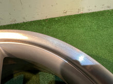 Laden Sie das Bild in den Galerie-Viewer, 1x Alufelge 18 Zoll 8.5" 5x112 30ET A2304011002 Mercedes-Benz Amg Rim Wheel FEL3820391183ro