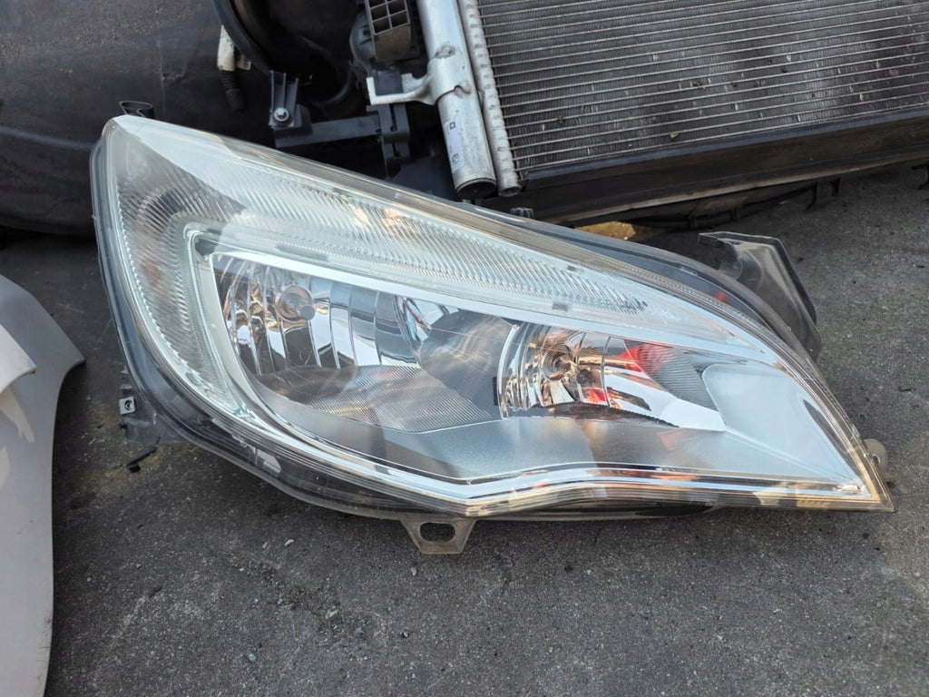 Frontscheinwerfer Opel Astra J Rechts Scheinwerfer Headlight SCH8422003308vr