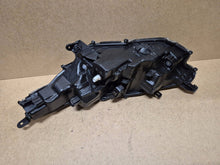 Load image into Gallery viewer, Frontscheinwerfer Toyota Yaris LED Rechts Scheinwerfer Headlight SCH4909407722ws