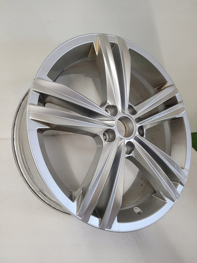 1x Alufelge 18 Zoll 7.0" 5x112 5NA601025M VW Tiguan Rim Wheel FEL8884754694wo