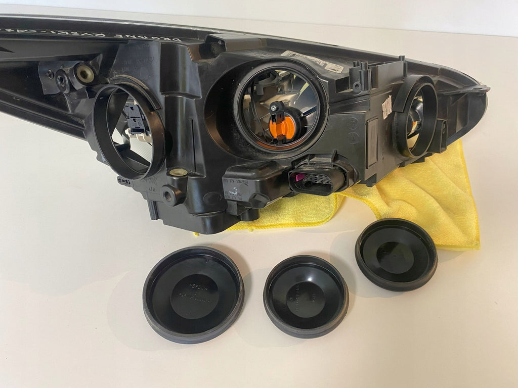 Frontscheinwerfer Ford Focus F1EB-13W030-AD Links Scheinwerfer Headlight SCH2597739724nr