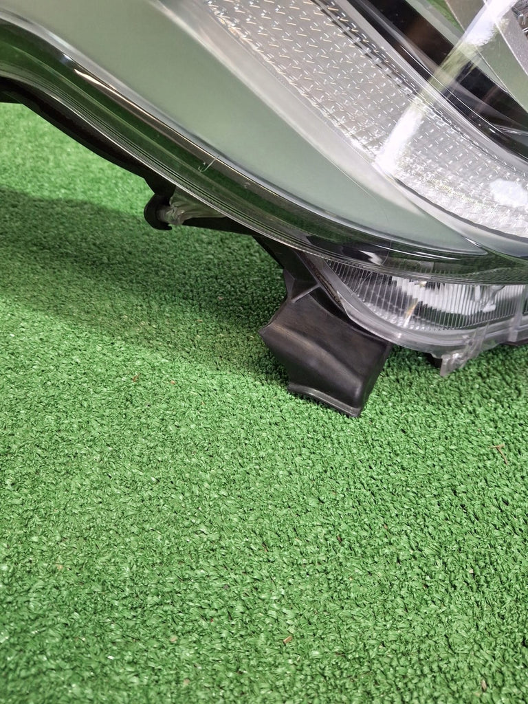 Frontscheinwerfer Toyota 4 Yaris LED Rechts Scheinwerfer Headlight