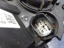 Laden Sie das Bild in den Galerie-Viewer, Frontscheinwerfer Hyundai I30 III G4921-64010 Ein Stück (Rechts oder Links) SCH5163263947vp