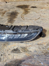 Laden Sie das Bild in den Galerie-Viewer, Frontscheinwerfer Citroën Grand Picasso II 9816714880 Links Headlight SCH5963142342mb
