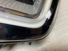 Laden Sie das Bild in den Galerie-Viewer, Frontscheinwerfer Seat Ateca 576941031C Full LED FALSE Scheinwerfer Headlight SCH2367355676uu