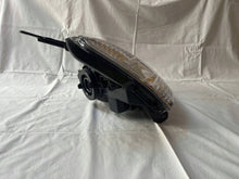 Laden Sie das Bild in den Galerie-Viewer, Frontscheinwerfer Honda Civic TYC206251052 Vorderseite Scheinwerfer Headlight