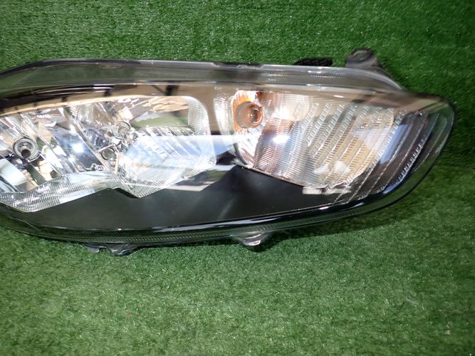 Frontscheinwerfer Ford Fiesta VII C1BB-13W029-AE Rechts Scheinwerfer Headlight SCH9208074027zy