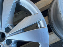 Load image into Gallery viewer, 1x Alufelge 19 Zoll 8.0" 5x112 Glanz 11A071499-422 VW Id.4 Rim Wheel FEL9437957990fc