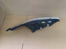 Laden Sie das Bild in den Galerie-Viewer, Frontscheinwerfer Ford Fiesta I VII C1BB-13W030-CH Links Scheinwerfer Headlight SCH3009720205xr
