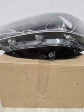Laden Sie das Bild in den Galerie-Viewer, Frontscheinwerfer VW Transporter 7E5941015 LED Links Scheinwerfer Headlight SCH4017371430lr