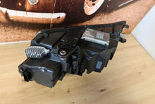 Laden Sie das Bild in den Galerie-Viewer, Frontscheinwerfer Skoda Octavia III 5E1941016E LED Rechts Scheinwerfer Headlight SCH7774101086xr
