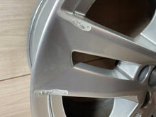 Laden Sie das Bild in den Galerie-Viewer, 1x Alufelge 17 Zoll 7.0" 5x112 8W0601025P Audi A4 B9 Rim Wheel FEL2672460881cq