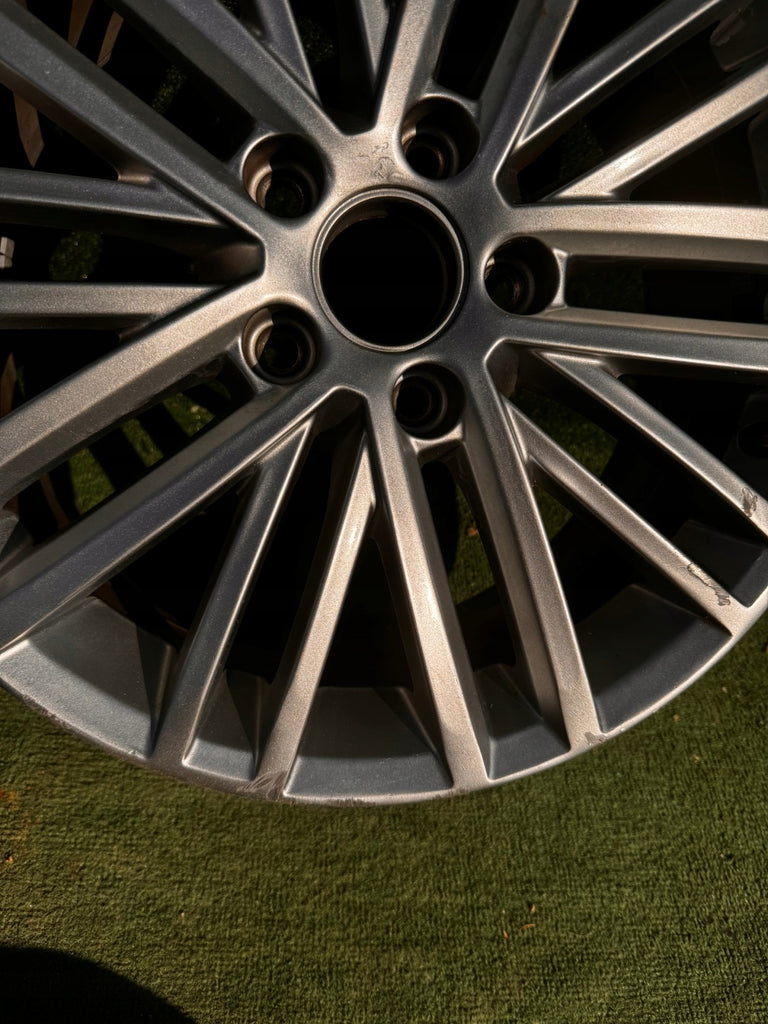 1x Alufelge 17 Zoll 7.0" 5x112 54ET Glanz Silber 5K7601025A VW Golf VI I FEL9582802783dr