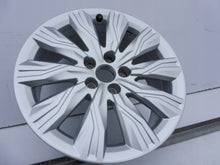 Load image into Gallery viewer, 1x Alufelge 18 Zoll 7.5&quot; 5x112 39ET 8W0071498 Audi A4 Rim Wheel