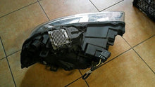 Laden Sie das Bild in den Galerie-Viewer, Frontscheinwerfer Volvo V60 90068996 Rechts Scheinwerfer Headlight SCH5979290153tb