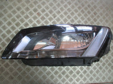 Laden Sie das Bild in den Galerie-Viewer, Frontscheinwerfer Audi Q5 Ein Stück (Rechts oder Links) Scheinwerfer Headlight SCH9468325870bt