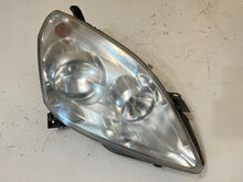 Laden Sie das Bild in den Galerie-Viewer, Frontscheinwerfer Opel Zafira B 13260845 Rechts Scheinwerfer Headlight