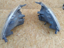 Load image into Gallery viewer, Frontscheinwerfer Toyota Yaris Ein Stück (Rechts oder Links) Headlight SCH3485622567vz