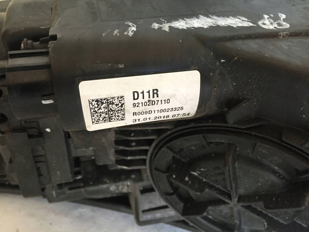 Frontscheinwerfer Hyundai Tucson 92102D7110 Ein Satz Scheinwerfer Headlight SCH9051794437sm
