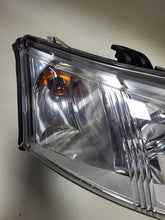 Laden Sie das Bild in den Galerie-Viewer, Frontscheinwerfer Saab 93 Xenon Rechts Scheinwerfer Headlight