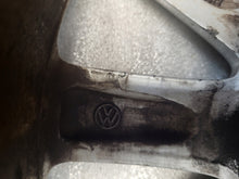 Load image into Gallery viewer, 1x Alufelge 15 Zoll 6.5" 5x112 50ET Glanz Silber 1K0601025AK VW Golf V Plus FEL4484847066lq