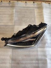 Laden Sie das Bild in den Galerie-Viewer, Frontscheinwerfer Seat Ibiza V 6F1941007H LED Links Scheinwerfer Headlight