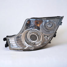 Laden Sie das Bild in den Galerie-Viewer, Frontscheinwerfer Mercedes-Benz A9608200839 Xenon Links Scheinwerfer Headlight