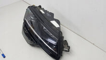 Load image into Gallery viewer, Frontscheinwerfer Skoda Karoq 57B941016F 10900410020517609 Rechts Headlight SCH7015538524fx