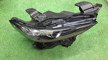 Laden Sie das Bild in den Galerie-Viewer, Frontscheinwerfer Mazda 3 51030 Full LED Rechts Scheinwerfer Headlight