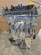 Laden Sie das Bild in den Galerie-Viewer, Motor Dacia Sandero III H4DF480 1.0 TCE 2022 Benzin Engine Unkomplett MOT9560676869ku