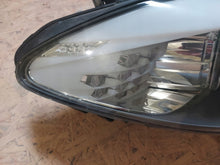 Load image into Gallery viewer, Frontscheinwerfer BMW F11 F10 7203246 7271912 Rechts Scheinwerfer Headlight SCH2861680184rc