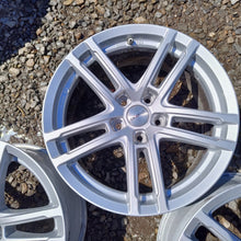Laden Sie das Bild in den Galerie-Viewer, 4x Alufelge 17 Zoll 7.5" 5x112 27ET Glanz Silber 52096 Audi Rim Wheel FEL7023863458zf