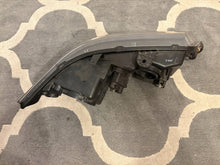 Laden Sie das Bild in den Galerie-Viewer, Frontscheinwerfer Honda Accord VII Xenon Links Scheinwerfer Headlight