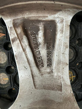 Laden Sie das Bild in den Galerie-Viewer, 1x Alufelge 16 Zoll 7.0&quot; 5x100 43ET Glanz Silber 6J0601025L Seat Rim Wheel