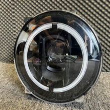 Laden Sie das Bild in den Galerie-Viewer, Frontscheinwerfer Mercedes-Benz L 4639065202 LED Links Scheinwerfer Headlight